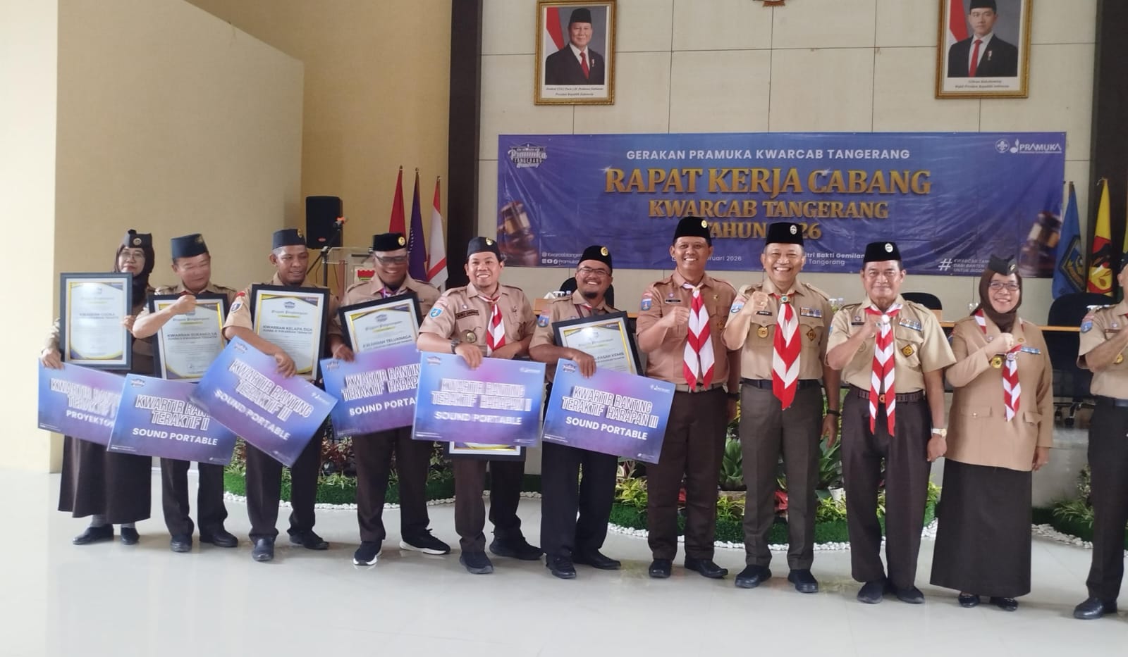 Kwarran Cisoka meraih Juara 1 Kwarran Teraktif pada Rapat Kerja Kwarcab Tangerang 2026 berkat konsistensi program.