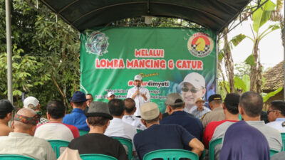 Wagub Banten Achmad Dimyati menghadiri lomba mancing dan catur di Pandeglang sebagai upaya memperkuat kebersamaan komunitas.