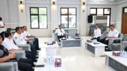 Pemkab Tangerang memastikan perbaikan Jalan Pakuhaji–Sepatan tahun 2026 dengan anggaran Rp7,4 miliar, kini masuk tahap lelang.