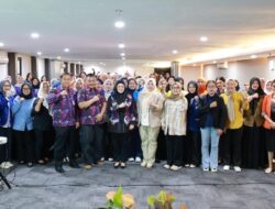 Wabup Intan Ajak Perempuan Tangerang Cerdas dan Berani Berperan Aktif dalam Demokrasi