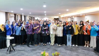 Wabup Tangerang Intan Nurul Hikmah mendorong peran aktif perempuan dalam demokrasi demi kebijakan yang adil dan bermartabat.