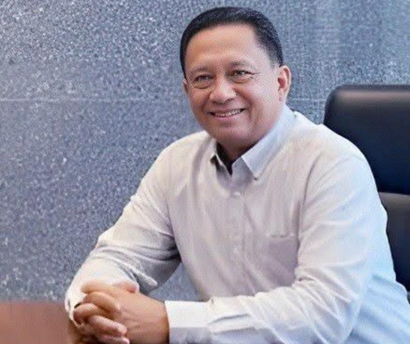 Dirut TVRI mundur, wacana RTRI menguat. Tantangan transformasi digital dan masa depan media publik di era OTT.