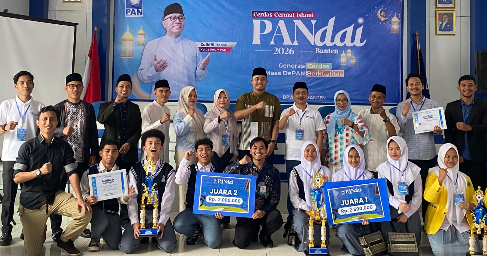 SMAIT Ar-Rahmah Cendekia meraih Juara 1 dan 2 dalam Kompetisi Cerdas Cermat Islami PANdai 2026 tingkat Provinsi Banten.