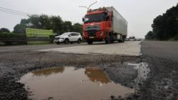 Kerusakan Tol Jakarta–Tangerang disorot DPR. Komisi V ingatkan risiko kecelakaan saat arus mudik dan minta perbaikan dipercepat.