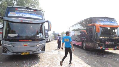 Ribuan pemudik diberangkatkan dari Terminal Poris Plawad Kota Tangerang melalui program Mudik Gratis Lebaran 2026 dari Kemenhub.