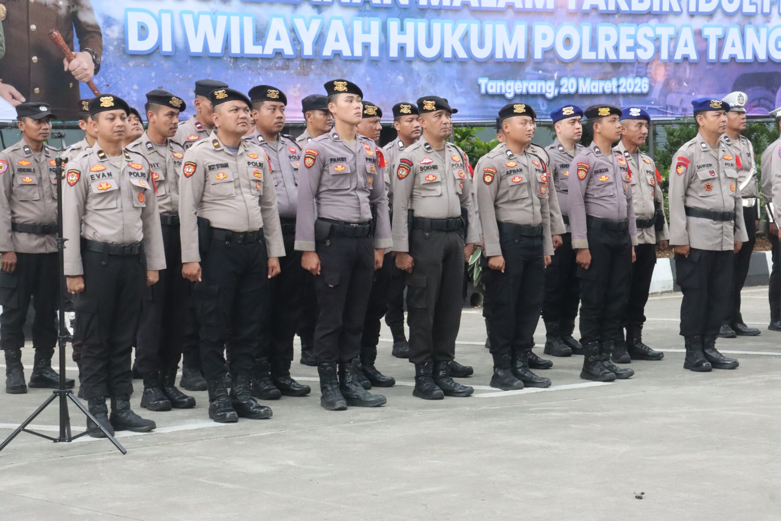 Polresta Tangerang mengerahkan ratusan personel gabungan untuk pengamanan malam takbir Idul Fitri 1447 H di wilayah Kabupaten Tangerang.