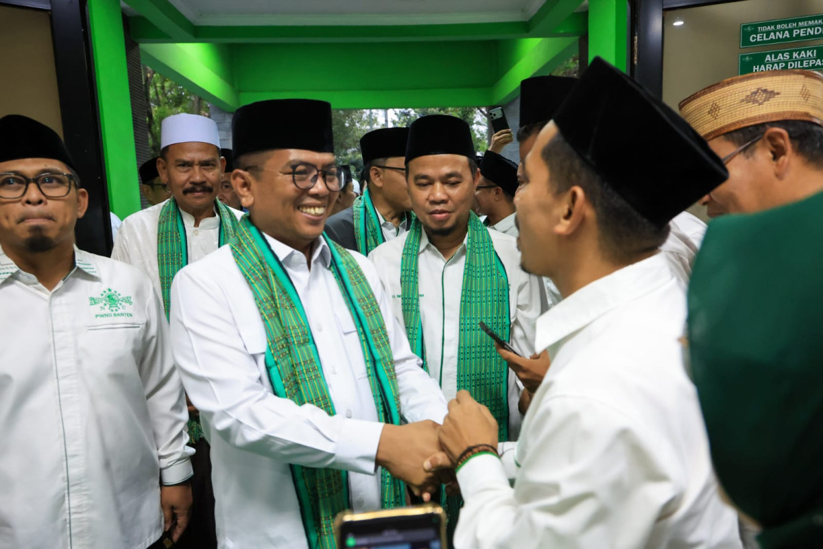 Gubernur Banten Andra Soni safari Ramadan ke PWNU Banten, buka puasa bersama ulama serta salurkan bantuan Baznas.