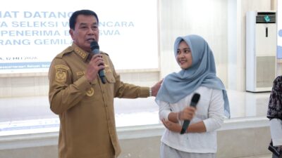 Bupati Tangerang mendorong peningkatan SDM unggul melalui Program Beasiswa Tangerang Gemilang 2026 bagi warga kurang mampu.