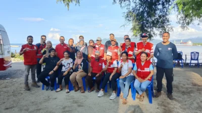 Penguatan kapasitas masyarakat dan perlindungan ekosistem wilayah pesisir dan Daerah Aliran Sungai menjadi fokus penting dalam upaya Pengurangan Risiko Bencana (PRB) yang dilaksanakan oleh Palang Merah Indonesia (PMI). Program bertajuk “Empowering Local Entities and Communities to Take Rapid Action” atau ELECTRA ini dilaksanakan dengan dukungan pendanaan dari American Red Cross (Amcross) Indonesia mulai tahun 2025 hingga 2027.