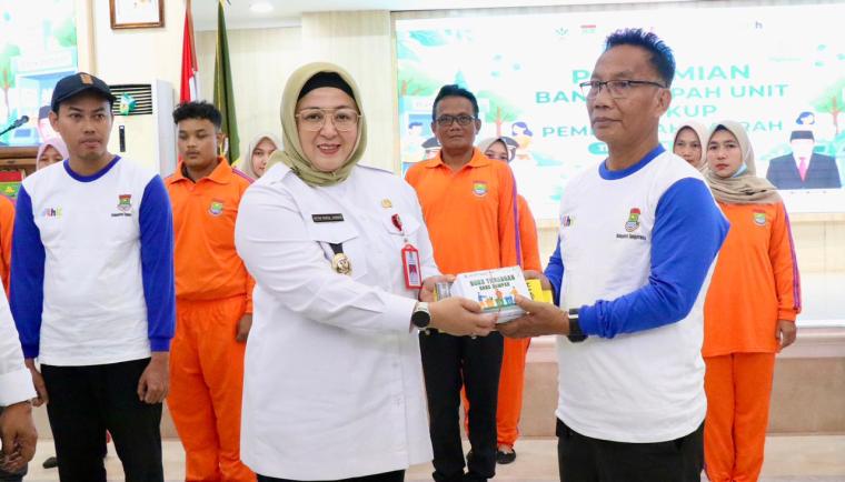 Pemkab Tangerang terapkan Program KURASAKAN untuk kurangi sampah kantor dan dorong budaya pilah sampah ASN.
