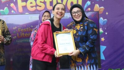 Talkshow Kang Maman dan Shahnaz Haque memeriahkan Festival Literasi Tangerang Gemilang 2026 di Kabupaten Tangerang.