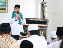Sambangi Kampung Besar, Bupati Tangerang Puji Gotong Royong Warga Memakmurkan Masjid