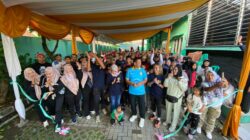 Ratusan Warga Meriahkan Kolong Fun Walk Rayakan Satu Dekade TBM Kolong di Ciputat