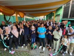 Ratusan Warga Meriahkan Kolong Fun Walk Rayakan Satu Dekade TBM Kolong di Ciputat