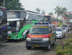 Ribuan Buruh Kabupaten Tangerang Berangkat ke Monas Rayakan May Day 2026