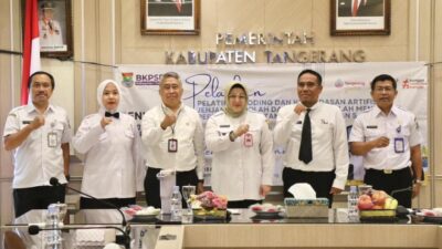 Pemkab Tangerang bekerja sama dengan BPMP Banten meningkatkan kompetensi guru melalui pelatihan AI dan koding.