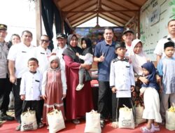 Santuni Anak Yatim dan Serahkan Bantuan Tani, Maesyal Rasyid Hadiri NGEMAS di Mekar Jaya