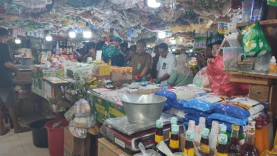 Pemkot Tangsel menyiapkan operasi pasar murah dan gerakan pangan murah setelah harga cabai, telur, dan ayam naik jelang Idul Adha 1447 H.