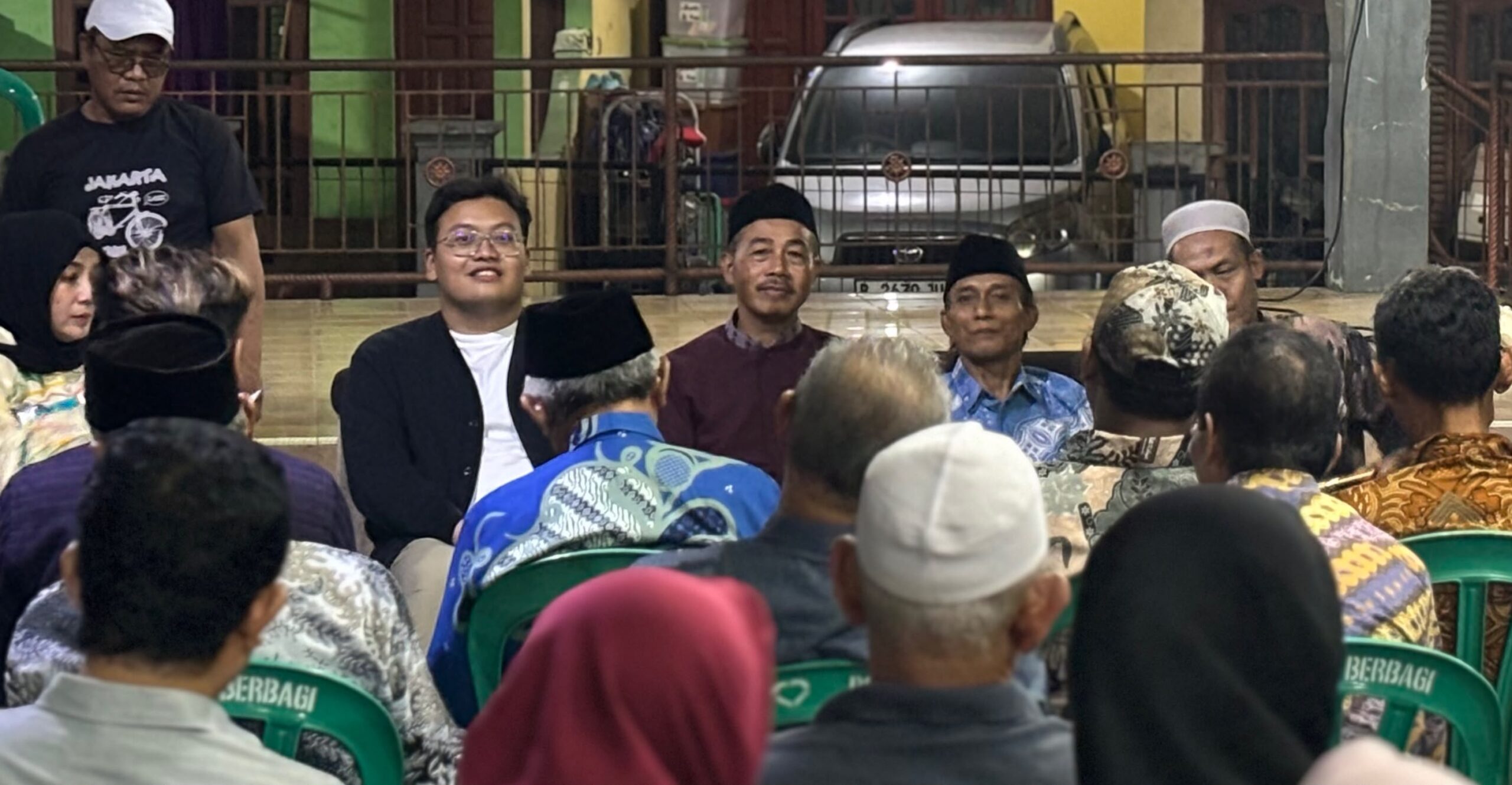 Abraham Garuda Laksono menerima aspirasi guru dan berkomitmen memperjuangkan peningkatan kesejahteraan tenaga pendidik di Tangerang.