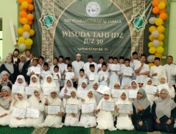 SDS Pembangunan Al Jabbar Wisuda Puluhan Penghafal Juz 30 di Masjid Agung Al-Jabbar