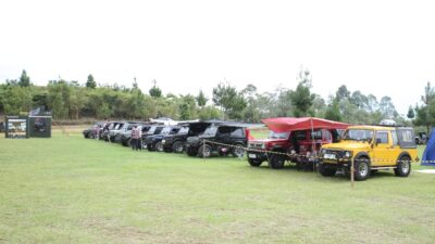 SKIn Tangsel rayakan HUT ke-9 di Bogor dengan 133 peserta, memperkuat solidaritas komunitas Jimny-Katana se-Jabodetabek.