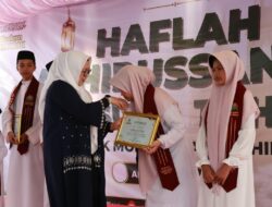 Wisuda Tahfidz Daarul Hikmah Sukadiri, Wabup Tangerang Buka Peluang Beasiswa ke Luar Negeri