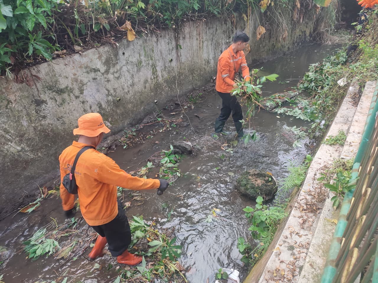 Kali Cirompang menjadi lokasi Program Porkasi 2026 untuk mencegah genangan, mengurangi pencemaran, dan menjaga kualitas lingkungan.