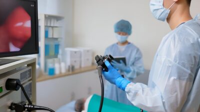 Dokter Bethsaida Hospital Serang ungkap pentingnya endoskopi untuk menemukan gangguan pencernaan dan kanker sebelum terlambat.
