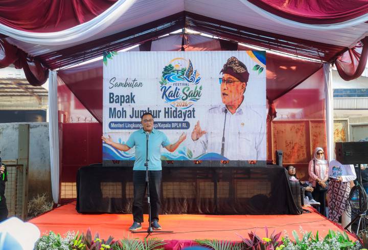 Menteri Lingkungan Hidup menghadiri Festival Kali Sabi 2026 di Kota Tangerang dan mengajak masyarakat mengikuti Tobat Nasional Ekologis.