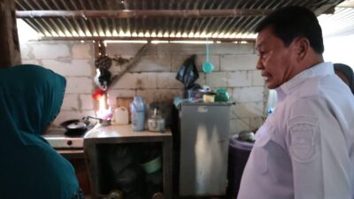 Bupati Tangerang fokus memastikan rumah layak huni dan akses air bersih bagi warga saat kunjungan kerja di Tigaraksa.