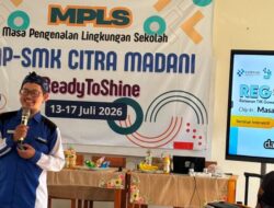 Jejak Digital Bisa Pengaruhi Dunia Kerja, Relawan TIK Banten Edukasi Siswa SMK Citra Madani