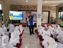 SMPN 2 Mauk Perkuat Literasi Digital Siswa Baru Lewat Program REGOS Relawan TIK