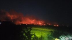 Kronologi kebakaran TPA Jatiwaringin Tangerang sejak Selasa hingga Rabu malam. Pemadaman terus dilakukan meski terkendala angin.