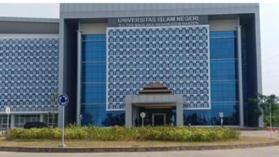 Pemindahan lokasi KKN Reguler UIN SMH Banten diduga akibat tumpang tindih dengan KKN Nusantara, mahasiswa minta evaluasi.