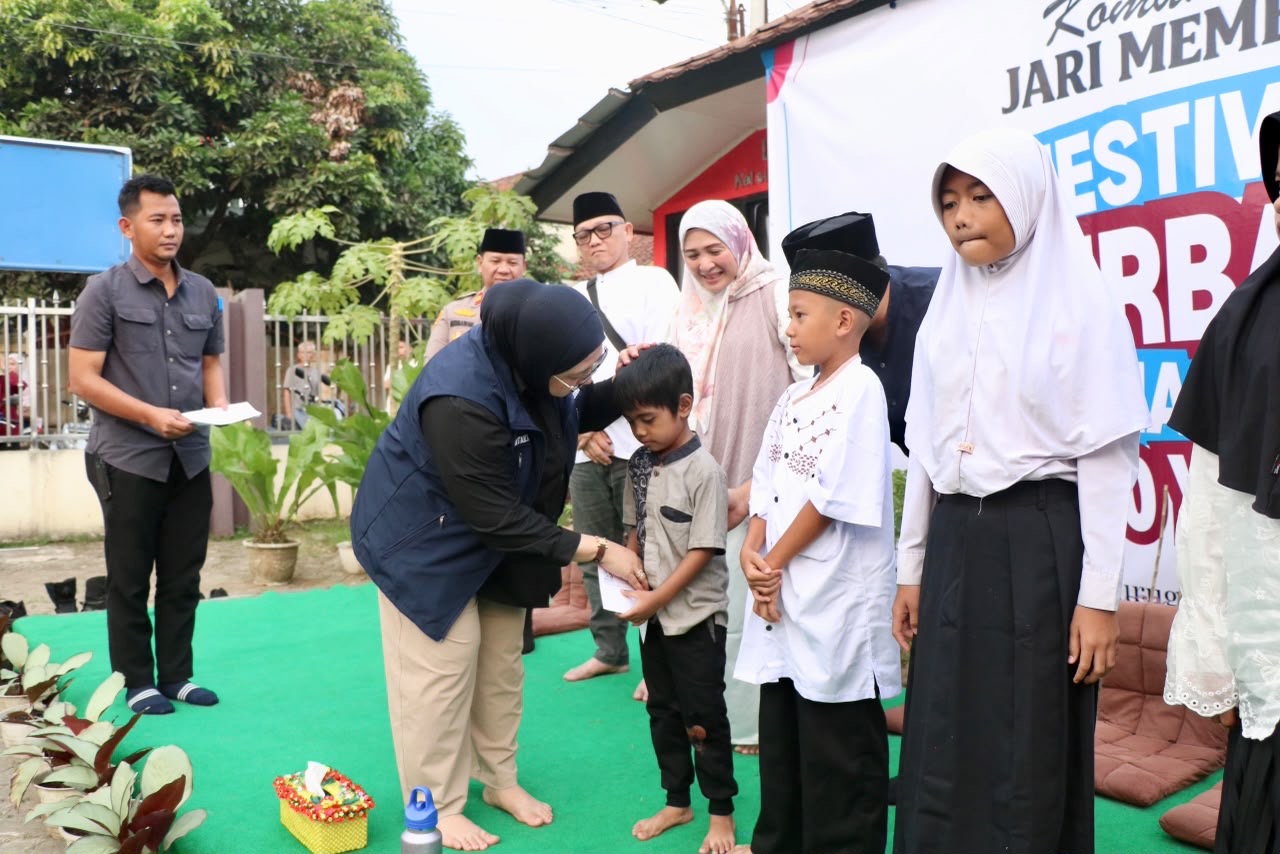 Festival Berbagi Bahagia di Curug menjadi momentum Wabup Tangerang menyantuni 200 anak yatim dan menguatkan kepedulian sosial.