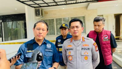 Bea Cukai dan Polres Bandara Soekarno-Hatta mengungkap sindikat peracikan etomidate yang beroperasi di kawasan PIK, Jakarta Utara.