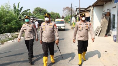 Polresta Tangerang mensterilkan area kebakaran TPA Jatiwaringin, mengatur akses lokasi, dan meningkatkan patroli di kawasan permukiman.
