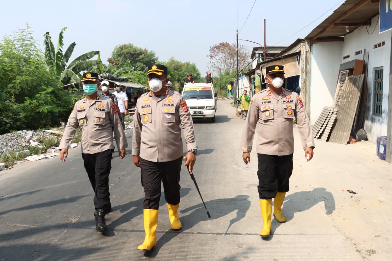 Polresta Tangerang mensterilkan area kebakaran TPA Jatiwaringin, mengatur akses lokasi, dan meningkatkan patroli di kawasan permukiman.