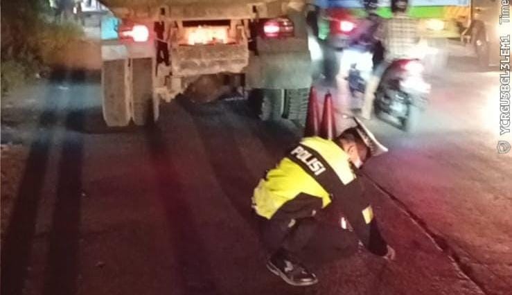Polisi menyelidiki kecelakaan maut di Balaraja yang melibatkan motor dan dump truck hingga menyebabkan korban meninggal.