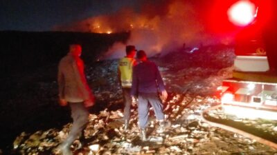 Kapolresta Tangerang menginstruksikan pengamanan maksimal selama penanganan kebakaran TPA Jatiwaringin demi keselamatan warga dan petugas.