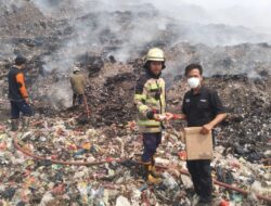 Relawan Buka Posko Kesehatan di Lokasi Kebakaran TPA Jatiwaringin Mauk
