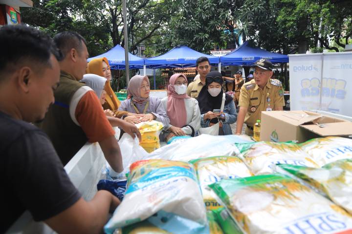 Gerakan Pangan Murah kembali hadir di Kota Tangerang untuk membantu warga mendapatkan sembako dan kebutuhan pangan dengan harga lebih hemat.