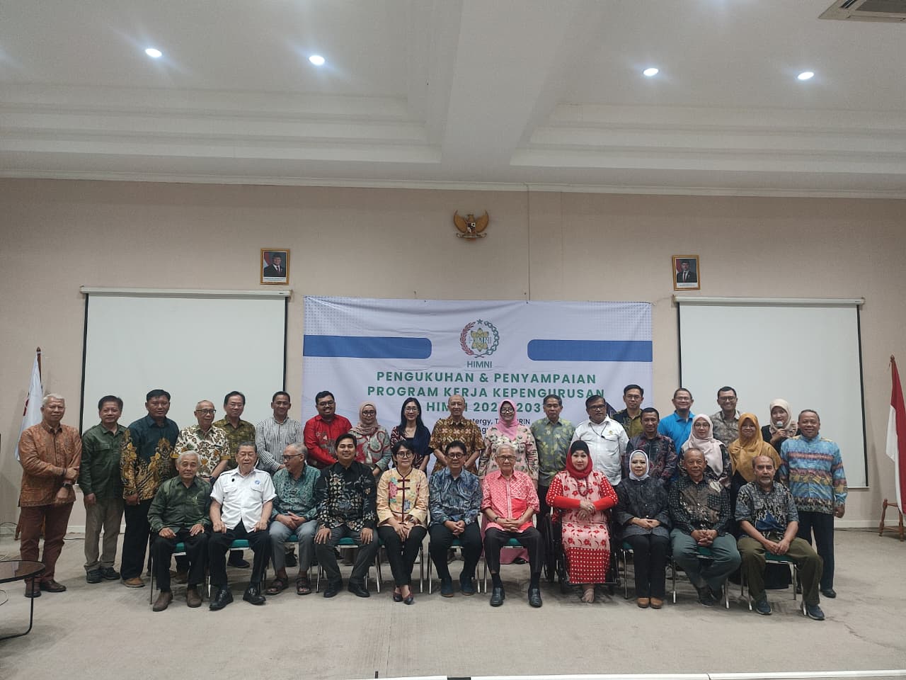 HIMNI mendorong pemanfaatan teknologi nuklir di sektor kesehatan, pertanian, pangan, lingkungan hingga industri di Indonesia.