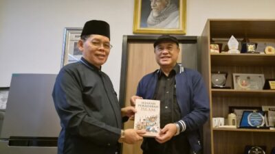 Buku Sejarah Peradaban Islam karya Amirsyah Tambunan resmi diluncurkan MUI, mengulas perjalanan Islam dari masa pra-Islam hingga era modern.