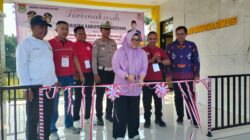 Wakil Bupati Tangerang Intan Nurul Hikmah hadir dalam aksi sosial HUT RI di Sodong Village yang diisi donor darah dan penghijauan.