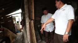 Pemkab Tangerang bergerak cepat menangani rumah warga Kali Asin yang roboh dengan rencana pembangunan kembali dan perawatan kesehatan.