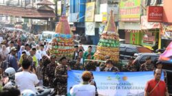 Muludan Tiga Masjid di Kota Tangerang menyatukan masyarakat sekaligus menghidupkan tradisi Maulid Nabi yang telah diwariskan.