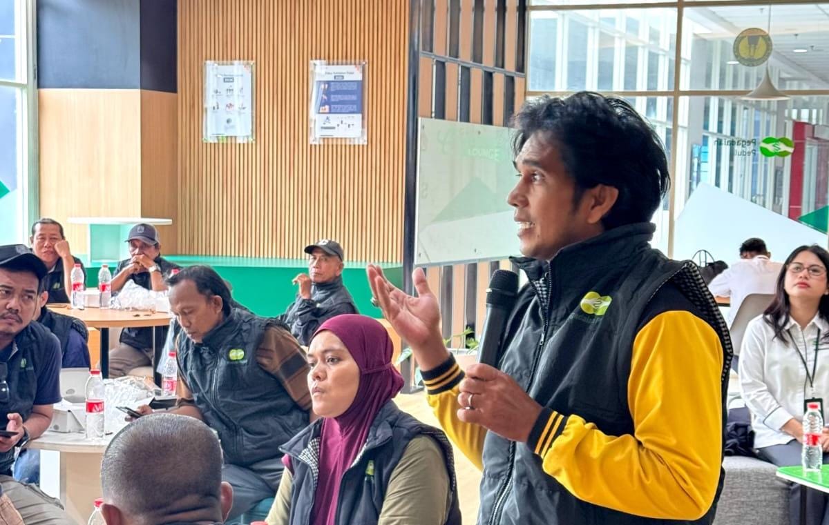 Komunitas ojek pangkalan mendapat edukasi keuangan dari Pegadaian Cirendeu, mulai dari menabung hingga investasi emas.