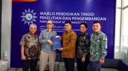 PP Muhammadiyah menetapkan Dr. Warsito sebagai Rektor UMT periode 2025–2029 melalui penyerahan SK definitif di Yogyakarta.
