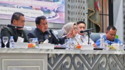 Bupati Tangerang meminta seluruh sektor bergerak bersama dan memperkuat koordinasi menghadapi aktivitas Gunung Anak Krakatau.